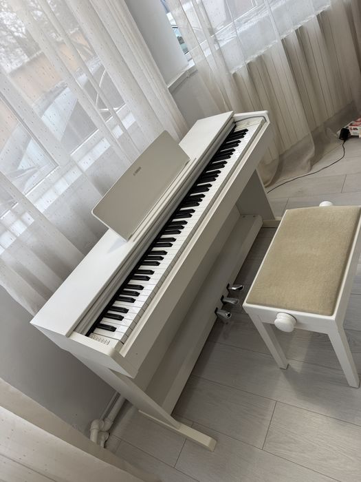 Pian Yamaha Arius YDP143 WH