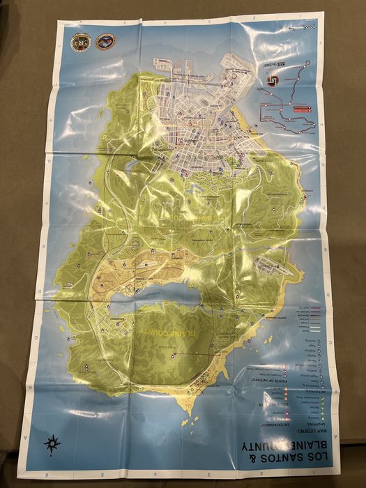 Диск с ГТА5 Premium Edition с промо для ГТА онлайн (НА ПС4)