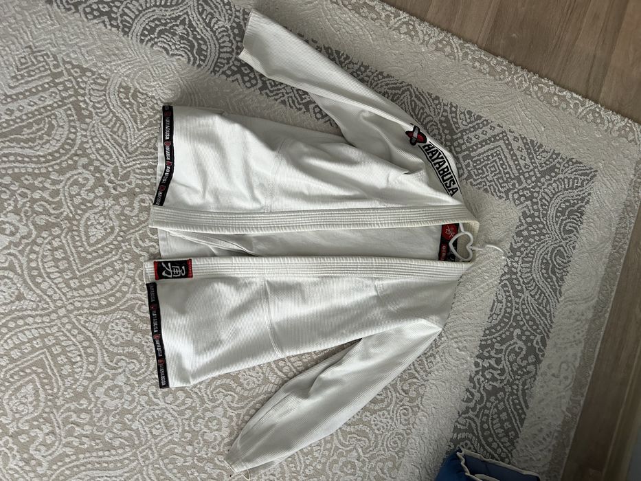 Ги для занятий джиу-джитсу