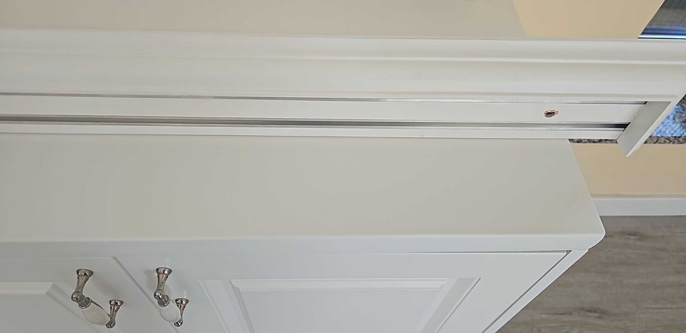 Galerii cu sina din lemn albe clasice