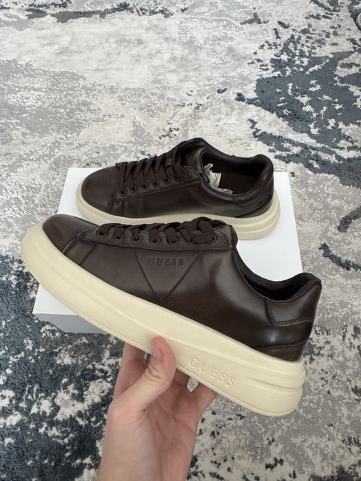 Adidasi GUESS Marimea 41