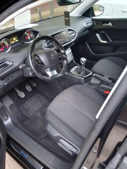 Peugeot 308 benzina an 2019