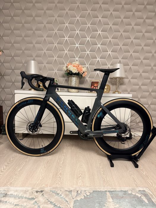 Canyon Aeroad CF SLX 8  AXS