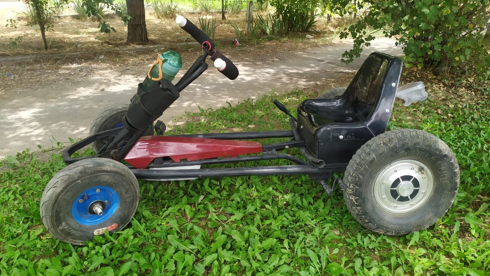 Электро мобиль детский .