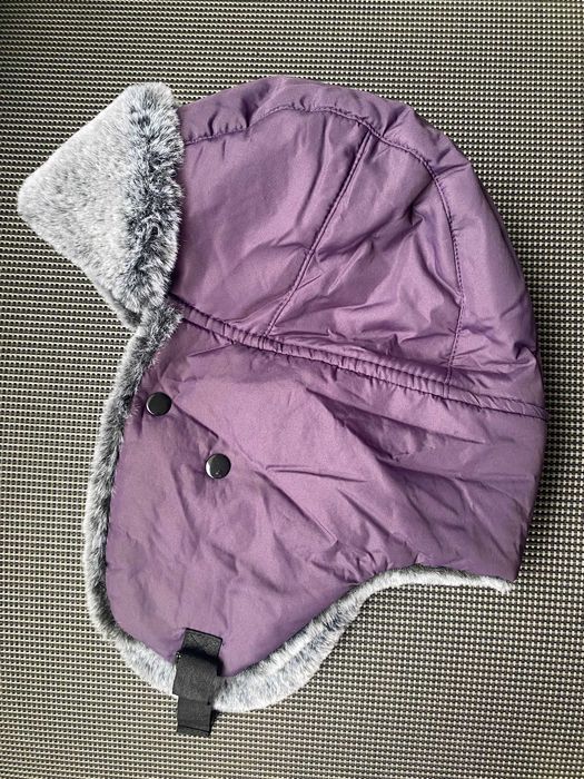 Fes/caciula iarna unisex, cu urechi si blanita, mov, nou