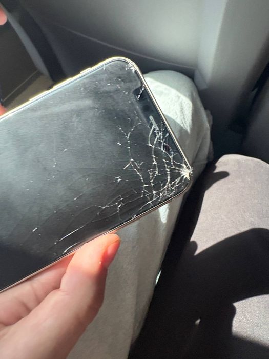 продам Iphone 11