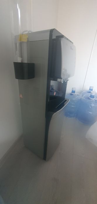 Диспенсер с подстаканником. Кулер для воды Bona, Ecocool