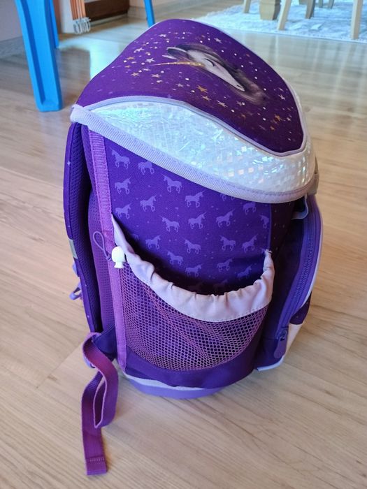 Продавам ученическа раница Belmil