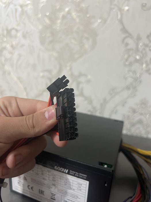 Продам Бп 600ватт