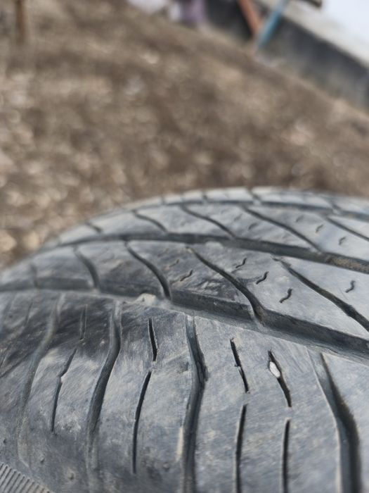 Продам шины почти новые