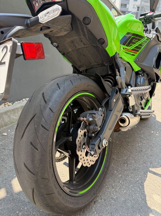 Vand Motocicleta Kawasaki Ninja 650 KRT ABS (model 2023)