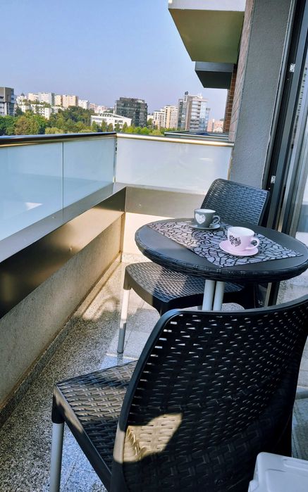 Închiriez apartament