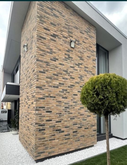 Caramida aparenta, feliata 8-11 mm bej- negru (galben)