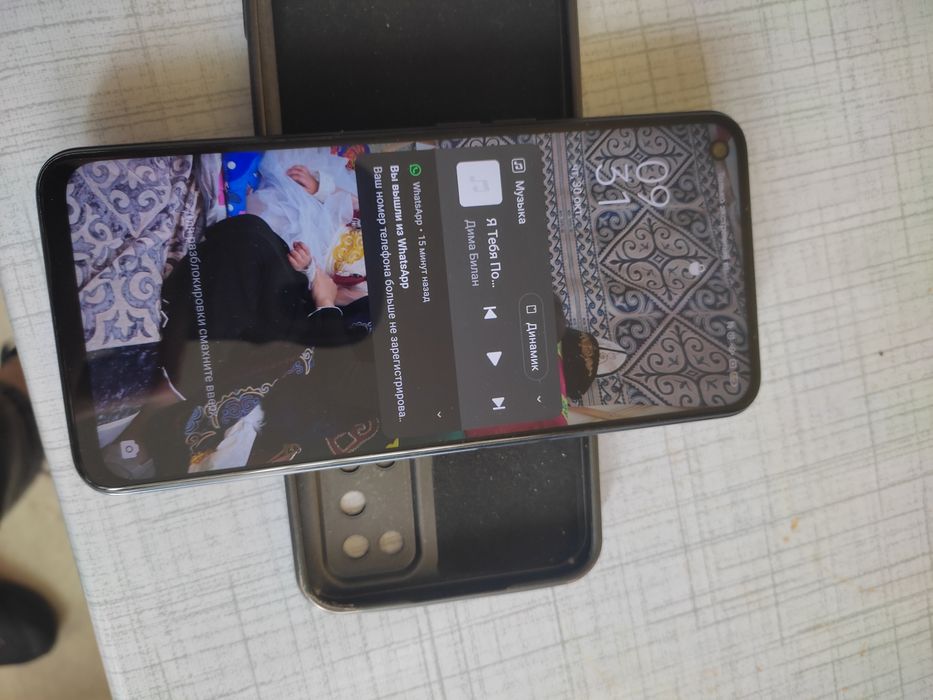 Смартфон OPPO A72