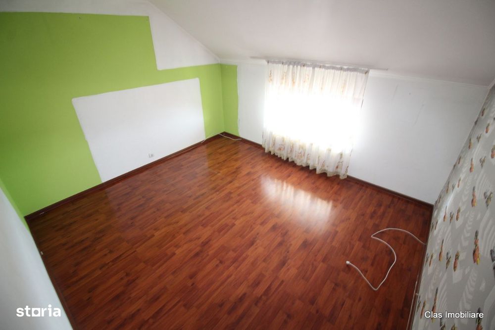 Casa de locuit, pretabila Spatiu Comercial !!
