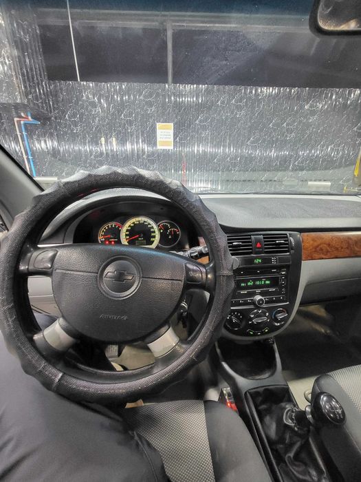 Lasetti 1.8 xolati ideal sotiladi 1 qo'l moshina kraskasi tozza