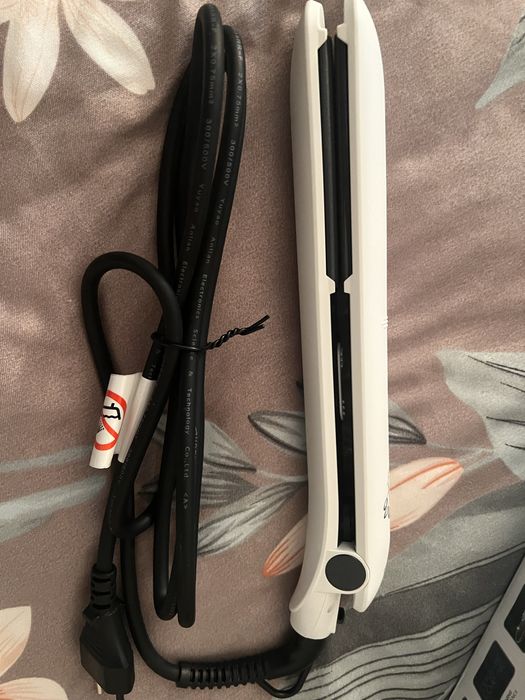 Утюжок для волос Rowenta