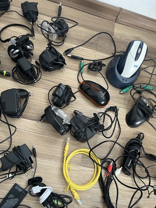 Захранващи кабели и много други зарядни