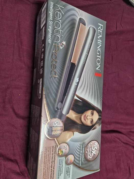 Placă de Îndreptat Părul Inteligentă Keratin Protect S8598