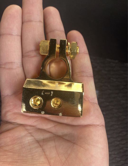 Клеммы аккумулятора отдам почти даром