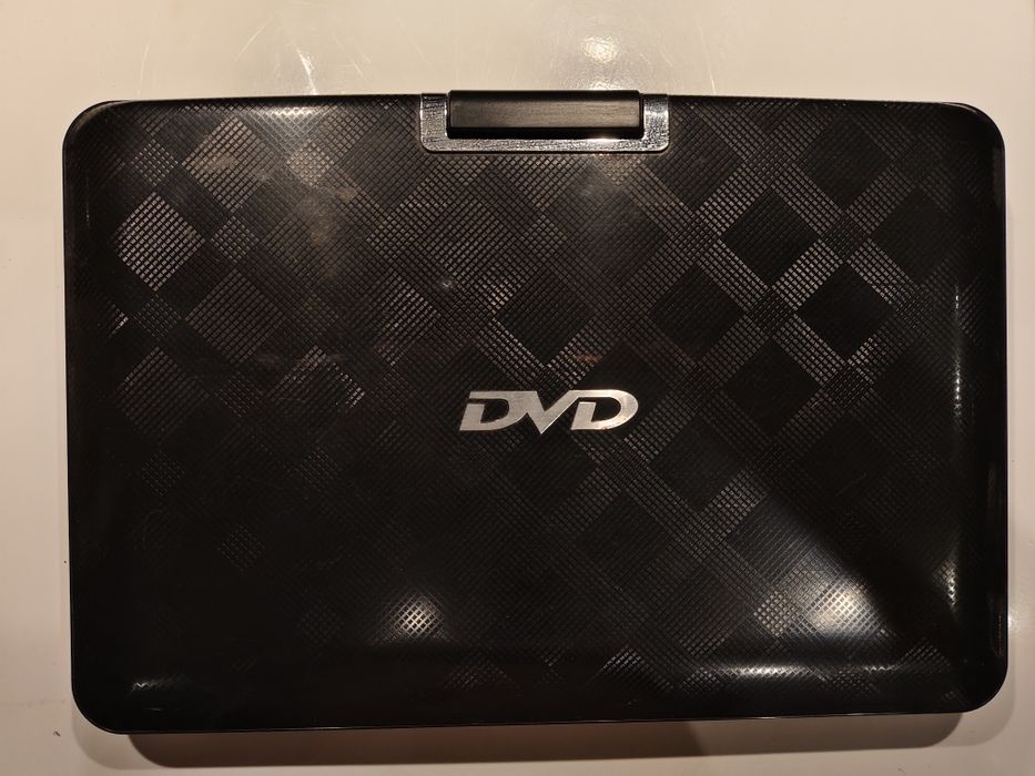 Продам портативный ДВД