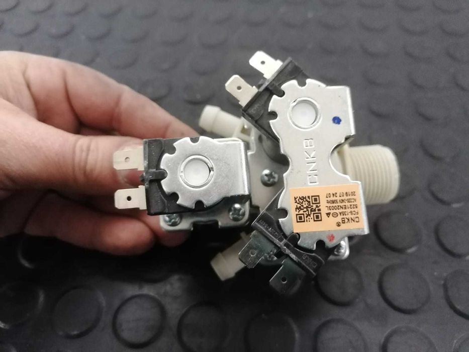 Electrovalva masina de spalat cu uscator LG 5221EN2003L, 3 iesiri /R23