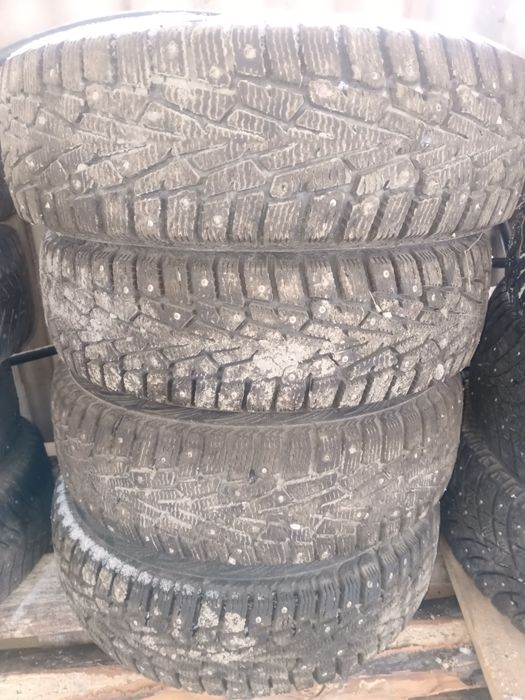 Продам зимние шины с дисками