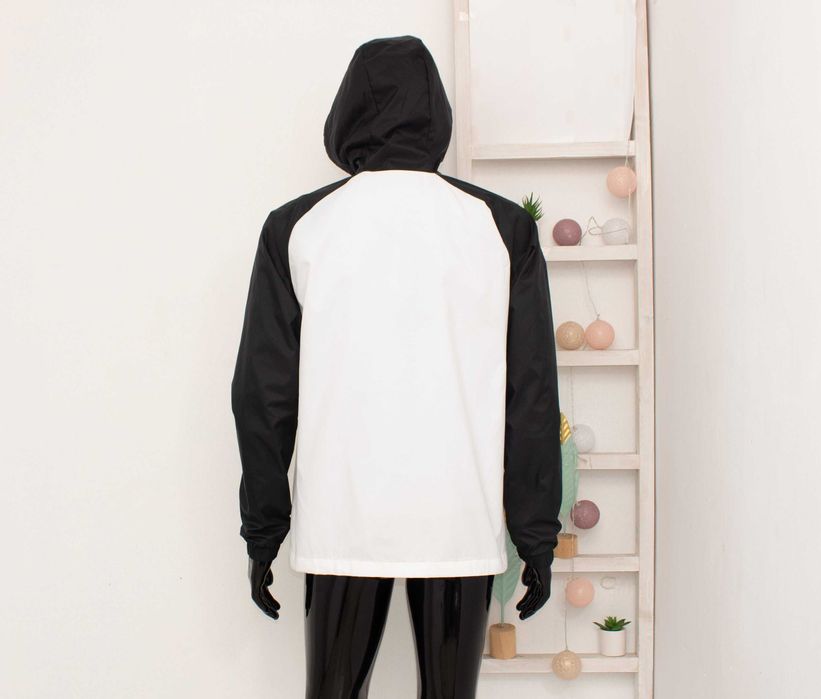 Nike оригинално мъжко яке бяло и черно с качулка ветровка М