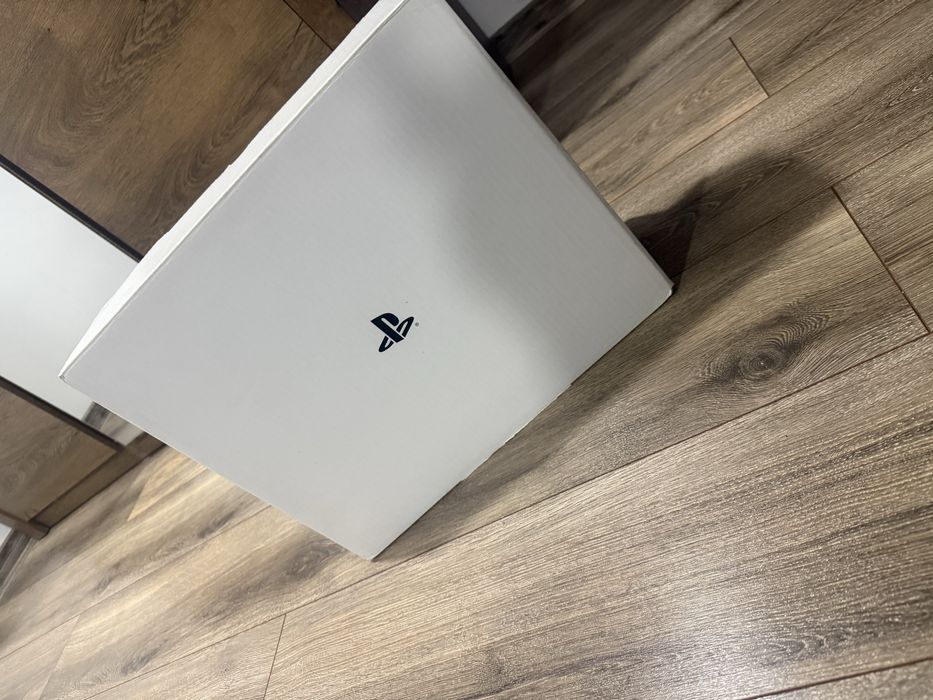 PlayStation 5 Slim Digital Edition 2 controllere