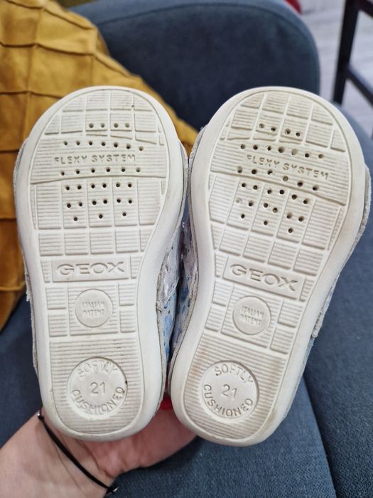 Pantofi piele întoarsă Geox marimea 21