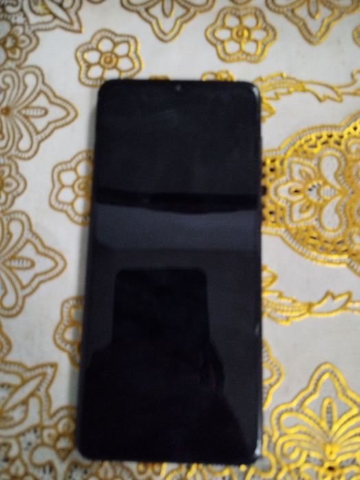 Samsung a02 sotiladi