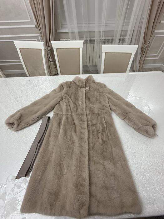 Продам норковую шубу