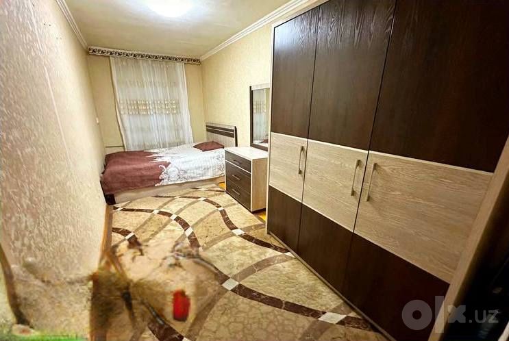 ЦУМ, метро Космонавтов, мебель и техника