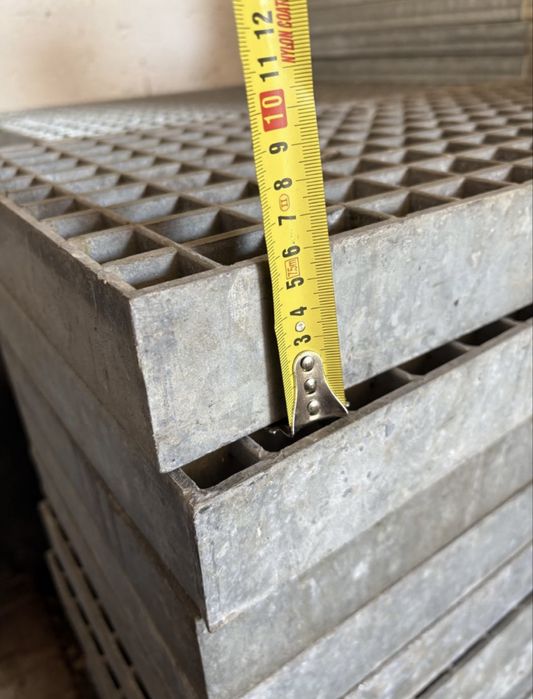 Gratare zincate galvanizate