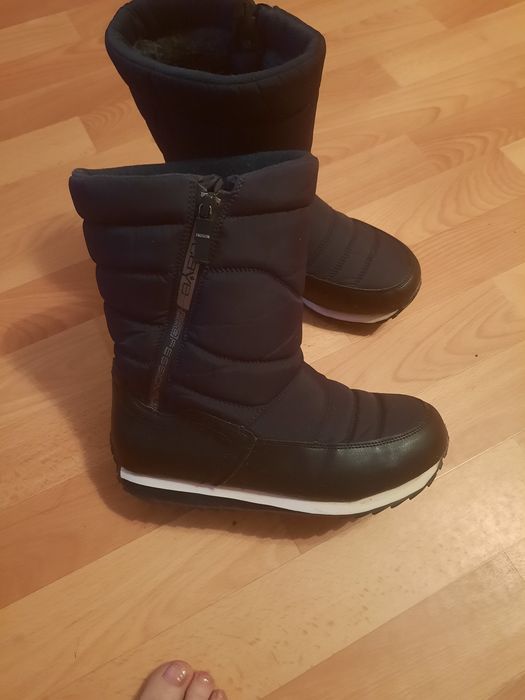Продаю сапоги детские