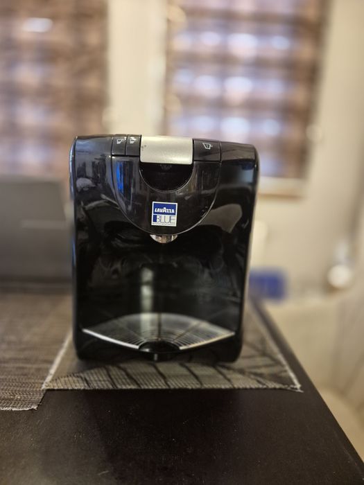 Професионална кафе машина Lavazza Blue LB 951