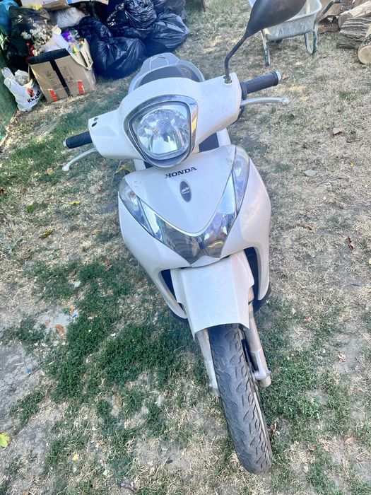 Scuter Honda Sh