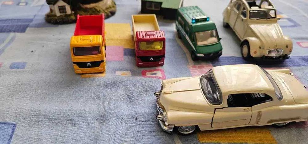 decor diorama far casuta masini soldat rus din plumb