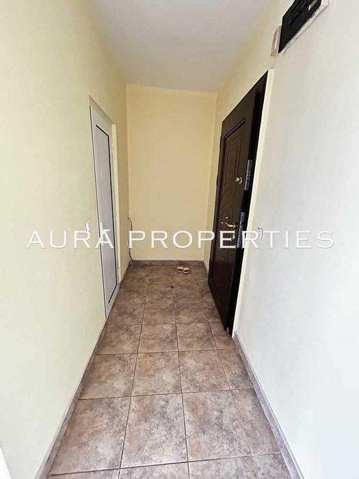 Продава се Едностаен апартамент в Разград, Орел - 45 кв.м за 963 €/кв.м - Снимка #3