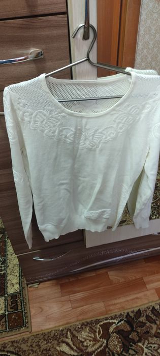 Продаю кофты на весну.