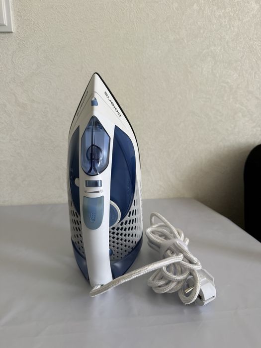 Продам новый утюг Polaris