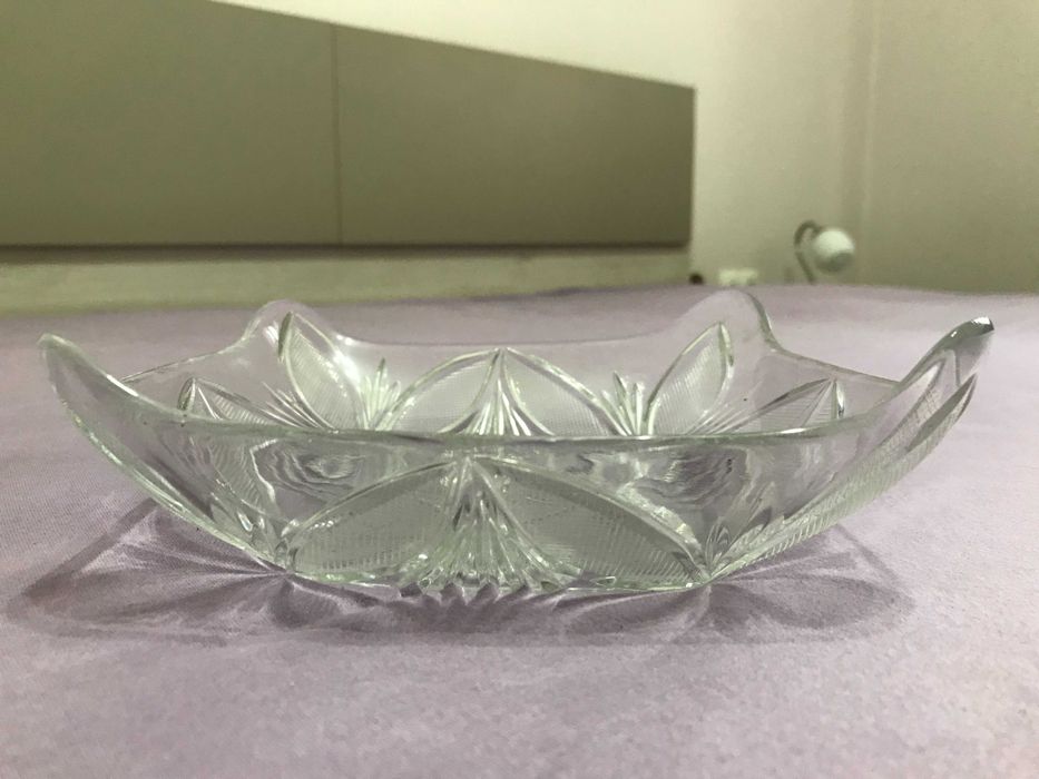 Кристални фруктиери, ордьоври, подноси.