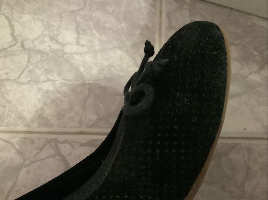 Чисто нови обувки от естествен велур