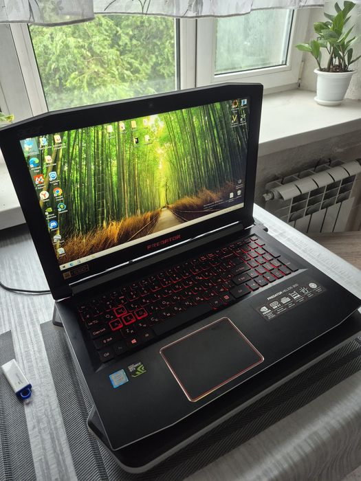 Ноутбук predator helios 300