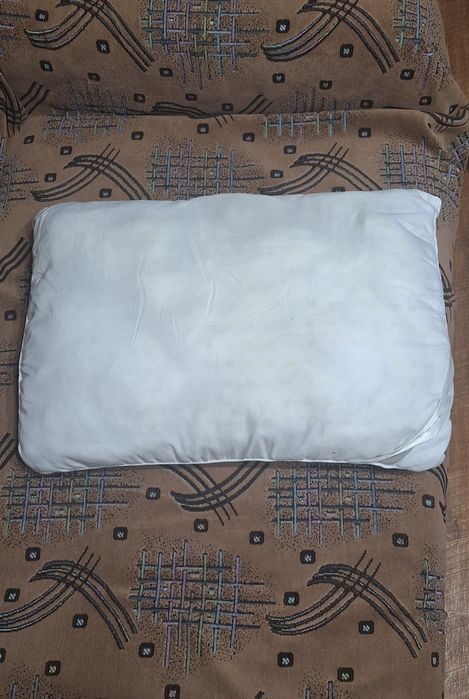Продам подушки и одеяло б/у