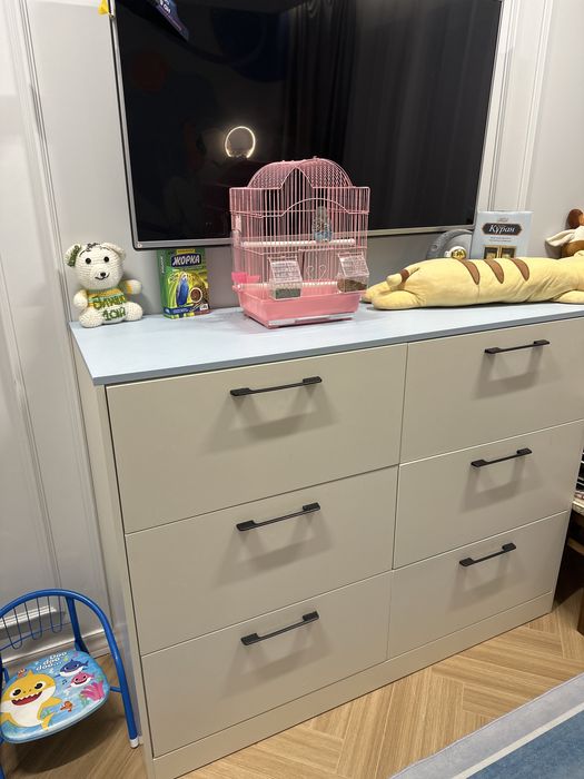 Шкаф в детскую комнату