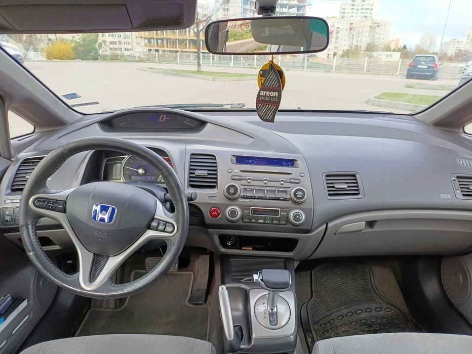 Радио за Honda Civic 8 Sedan