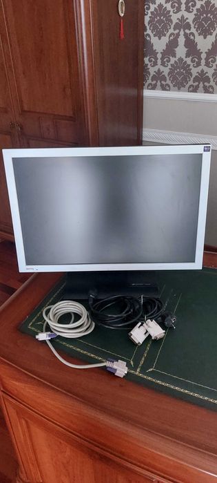 Монитор BenQ 22 диагональ