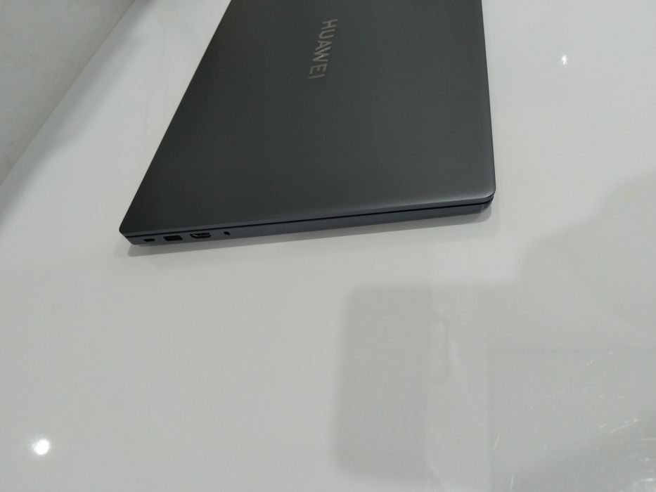 Ноутбук   HUAWEI