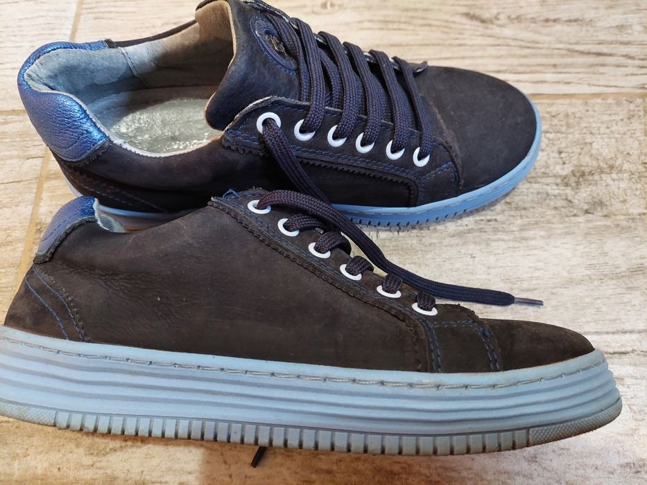 Маратонки тъмно сини